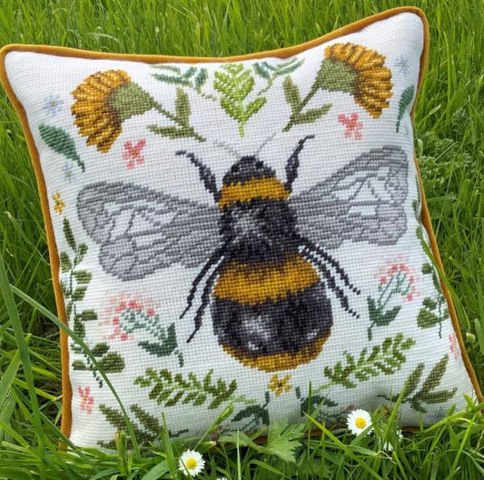 Botanical Bee Tapestry Kit - Bothy Threads