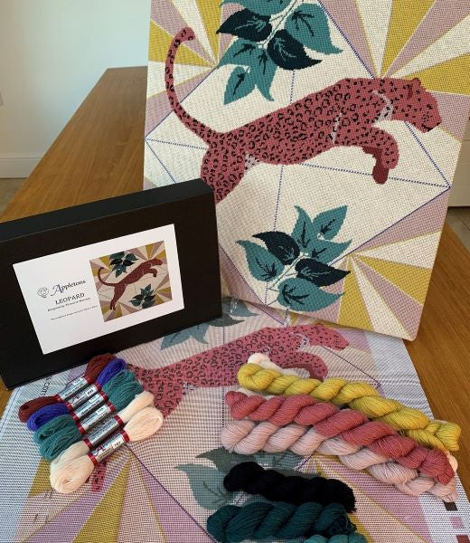 Leopard Tapestry Kit, Classic Wild Things - Appletons (12 holes per inch)