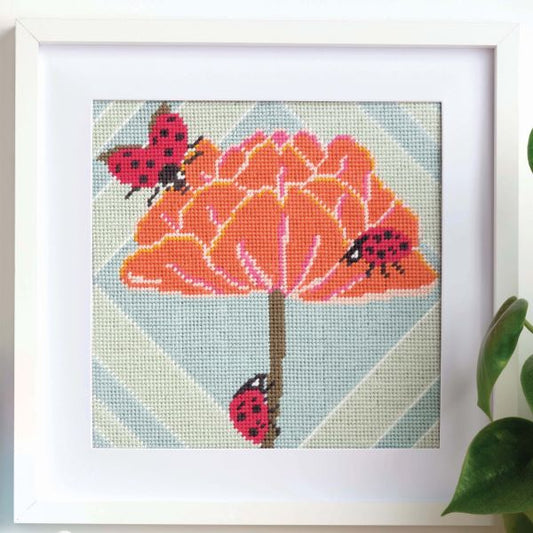 Ladybird Garden Tapestry Kit - Anchor 3990000\20004