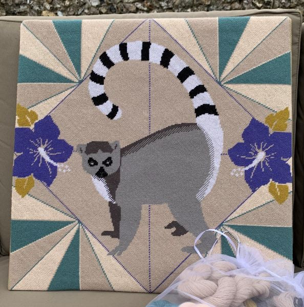 Lemur Tapestry Kit, Classic Wild Things - Appletons (12 holes per inch)