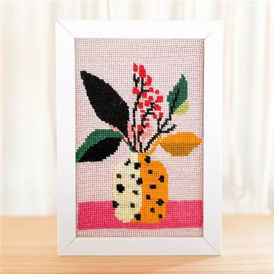 Red Bloom Vase Tapestry Kit - Milpoint