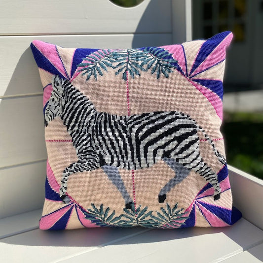 Zebra Tapestry Kit, Vibrant Wild Things - Appletons (12 holes per inch)