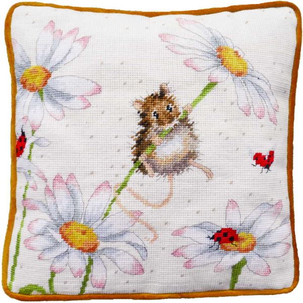 Daisy Mouse Tapestry Kit - Bothy Threads