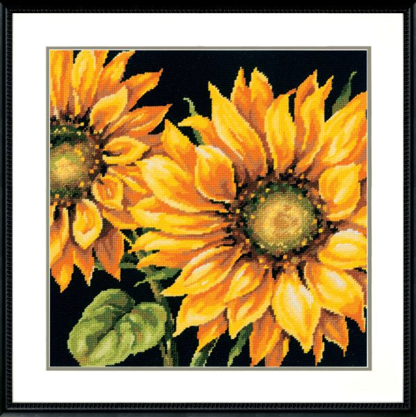 Dramatic Sunflowers Tapestry Kit - Dimensions Needlepoint
