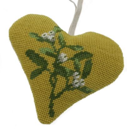 Mistletoe Heart Tapestry Kit - Cleopatra's Needle